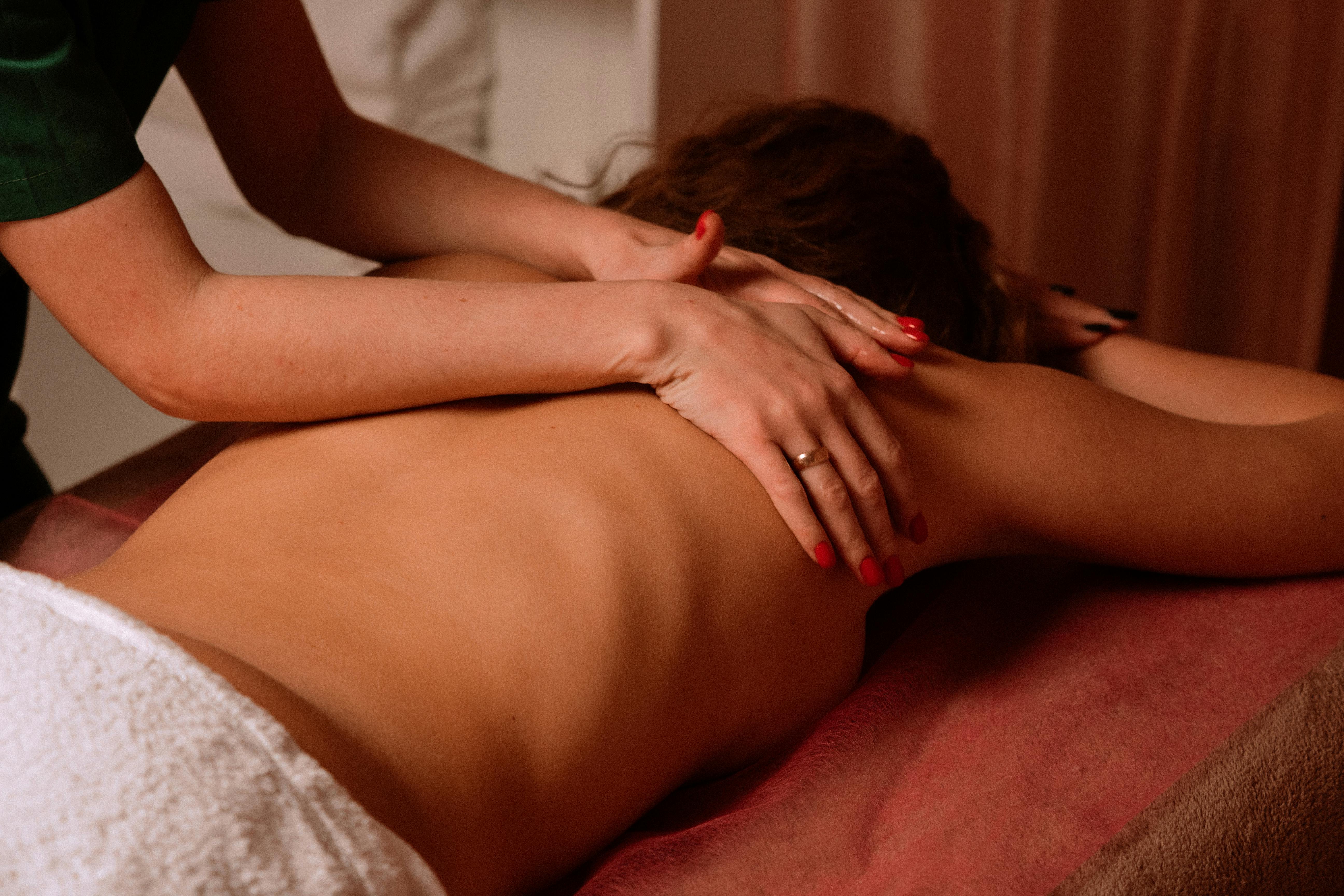 30 MIN Back Massage